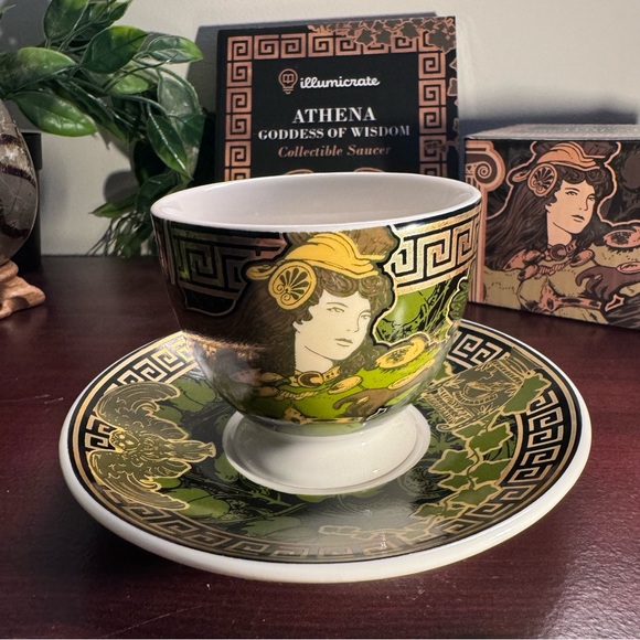 💡Illumicrate Athena Teacup & Saucer - Picture 5 of 7